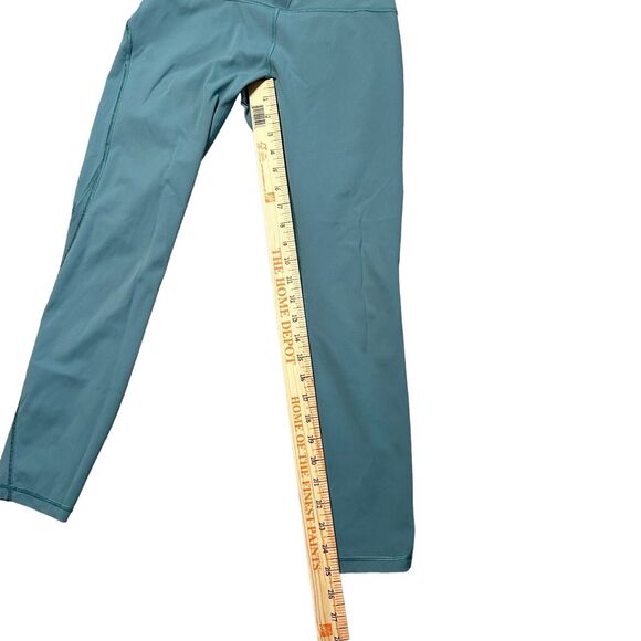 Lululemon Train Times 7/8 Pant 25” Size 6 Blue Mesh Detailing Running Workout - Picture 8 of 8